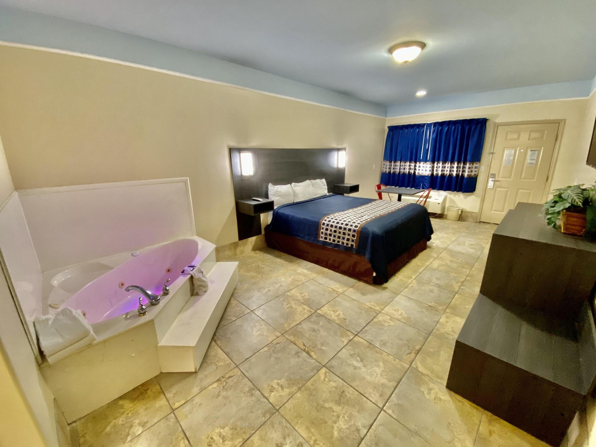 Texas Inn & Suites Mcallen At La Plaza Mall And Airport Exterior photo