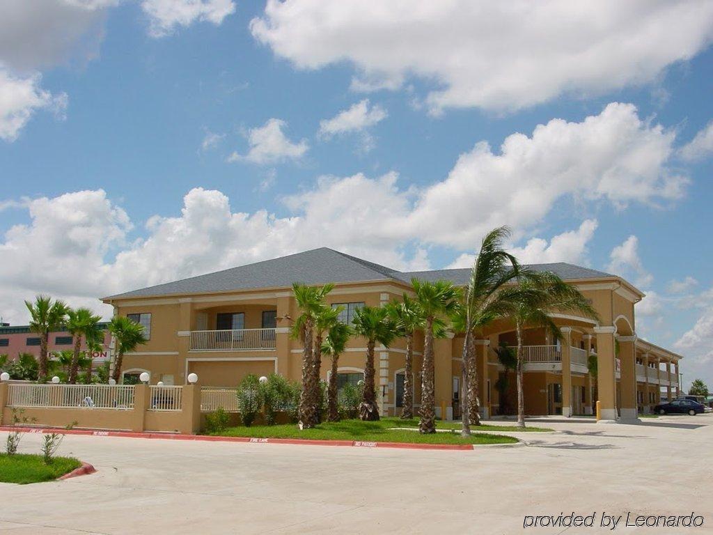 Texas Inn & Suites Mcallen At La Plaza Mall And Airport Exterior photo